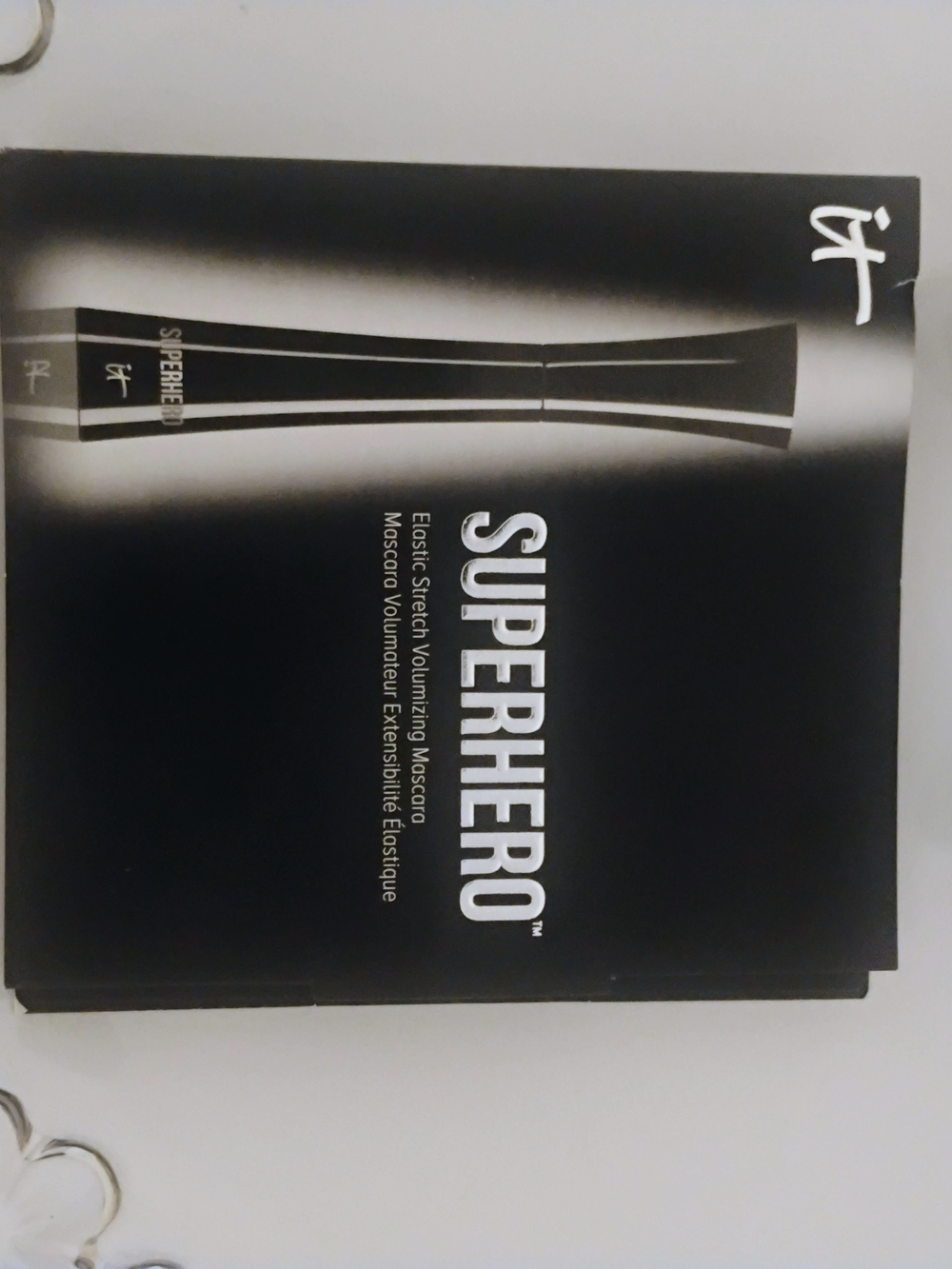 it cosmetics Superhero Mascara Box - Black and White